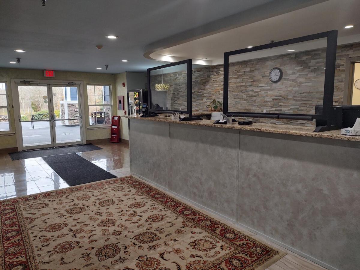 Hilltop Inn & Suites, Near Foxwoods Casino North Stonington Exteriér fotografie