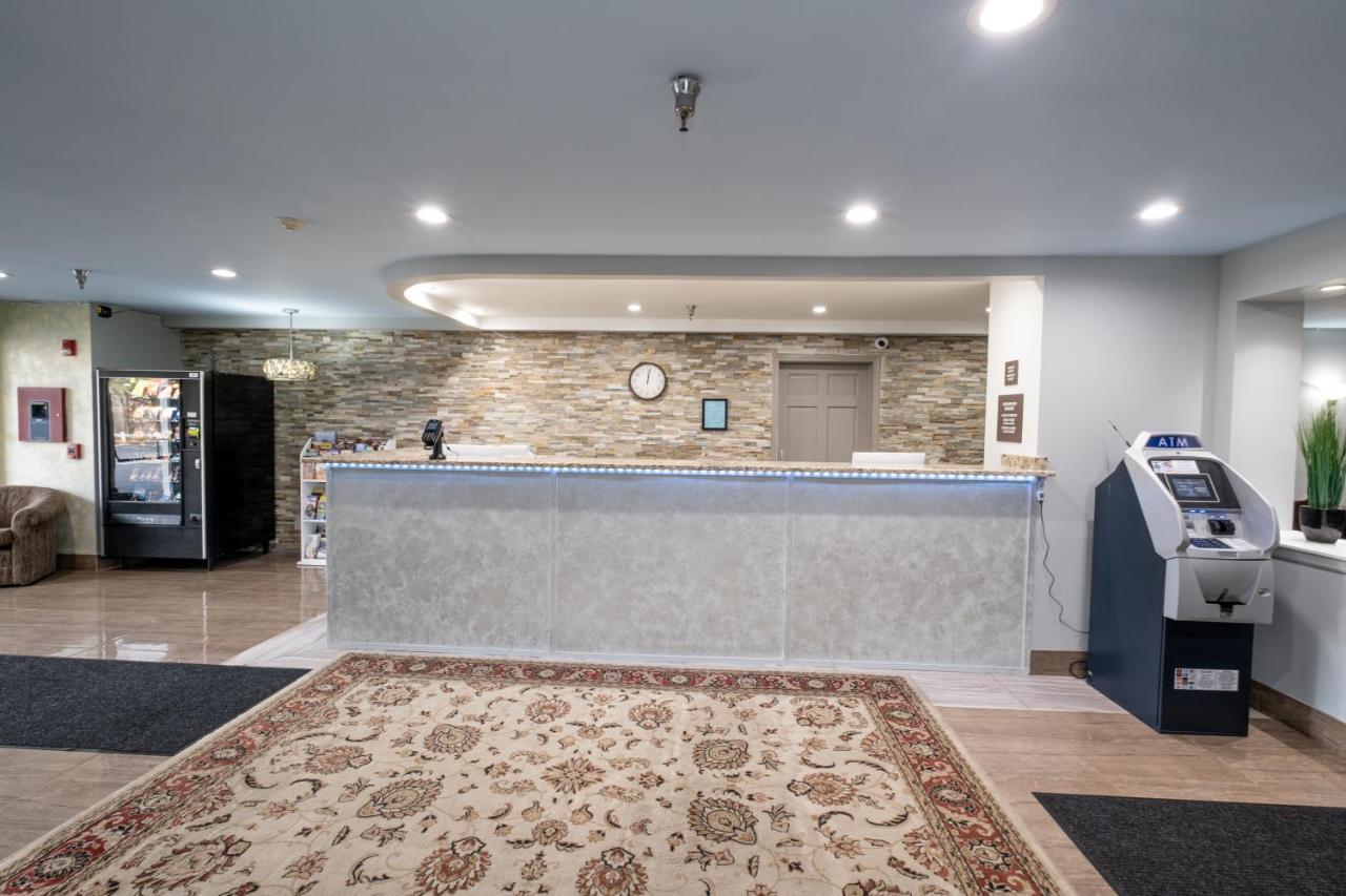 Hilltop Inn & Suites, Near Foxwoods Casino North Stonington Exteriér fotografie