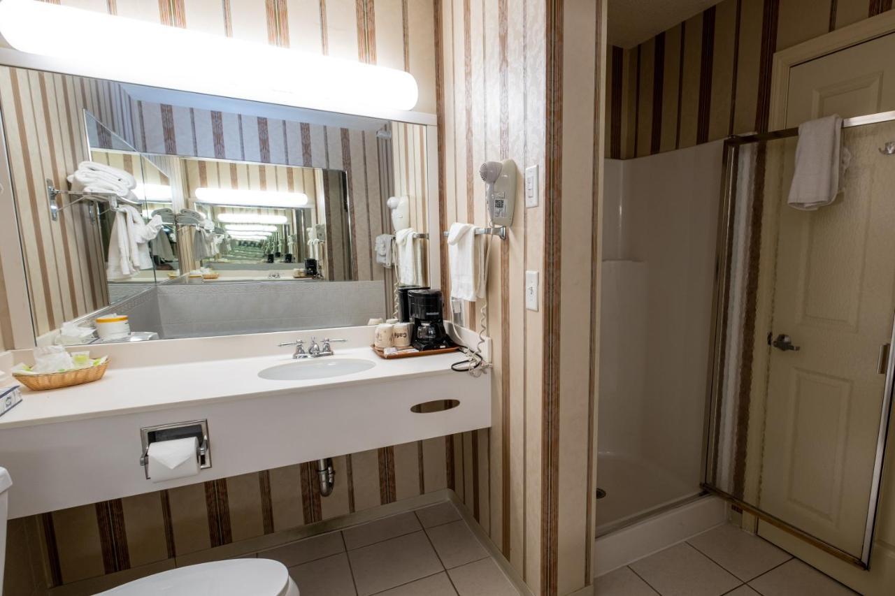 Hilltop Inn & Suites, Near Foxwoods Casino North Stonington Exteriér fotografie