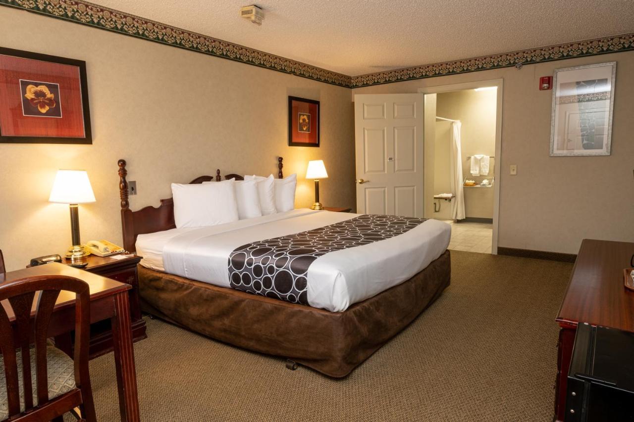 Hilltop Inn & Suites, Near Foxwoods Casino North Stonington Exteriér fotografie