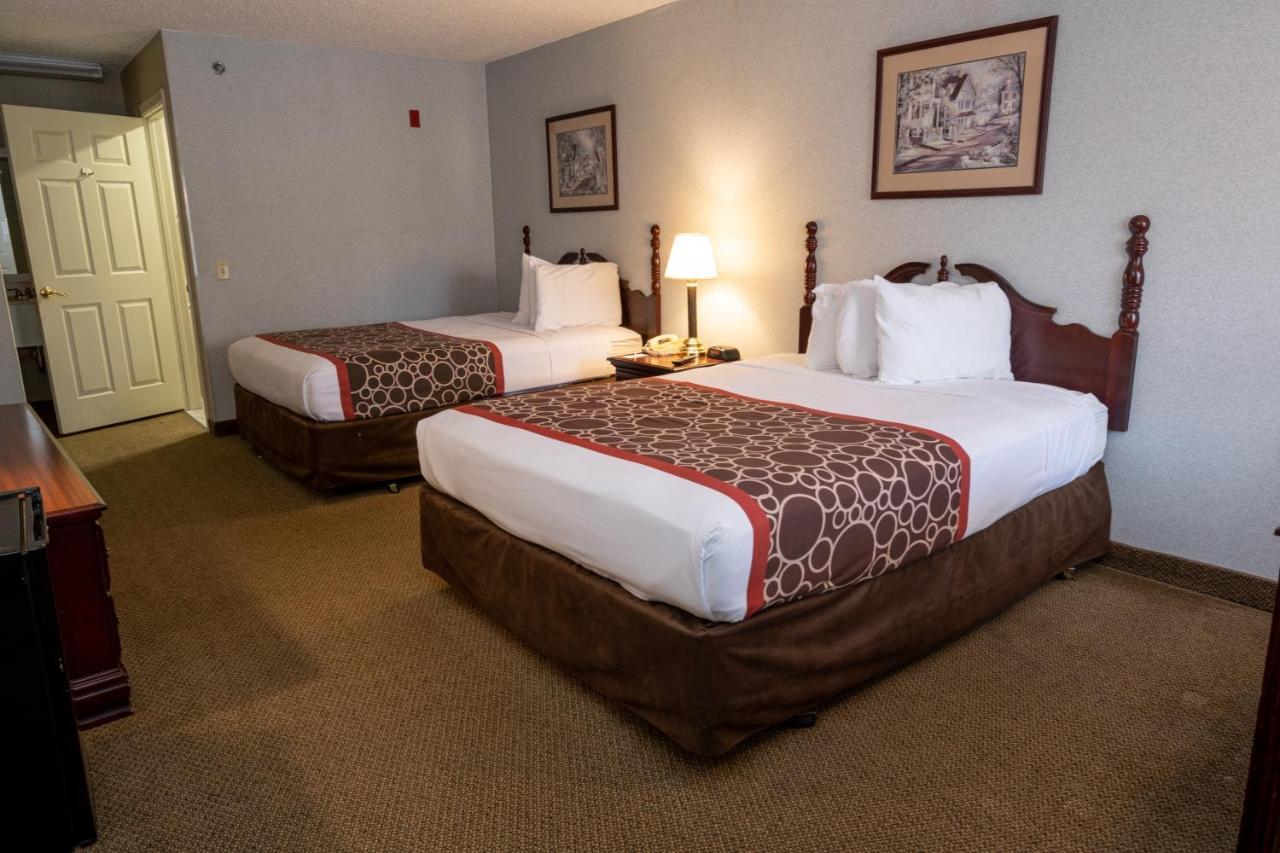 Hilltop Inn & Suites, Near Foxwoods Casino North Stonington Exteriér fotografie