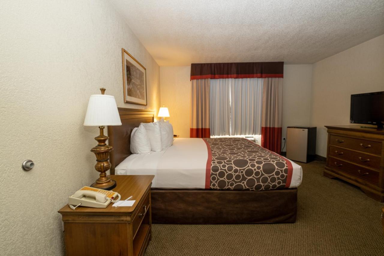 Hilltop Inn & Suites, Near Foxwoods Casino North Stonington Exteriér fotografie