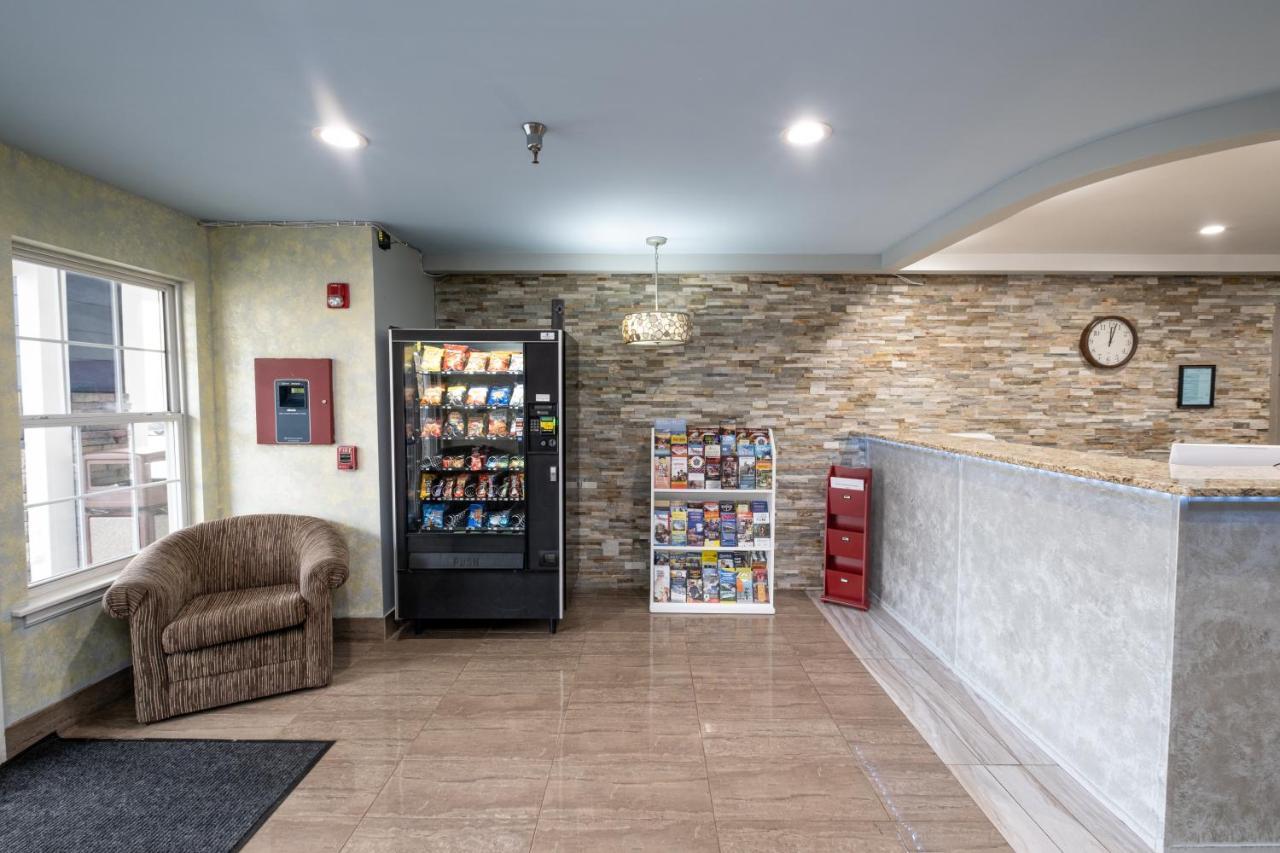Hilltop Inn & Suites, Near Foxwoods Casino North Stonington Exteriér fotografie