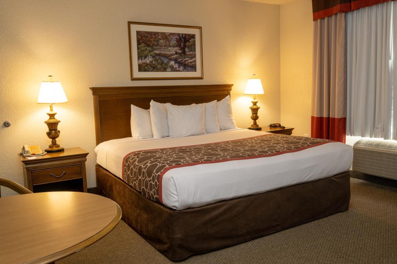 Hilltop Inn & Suites, Near Foxwoods Casino North Stonington Exteriér fotografie