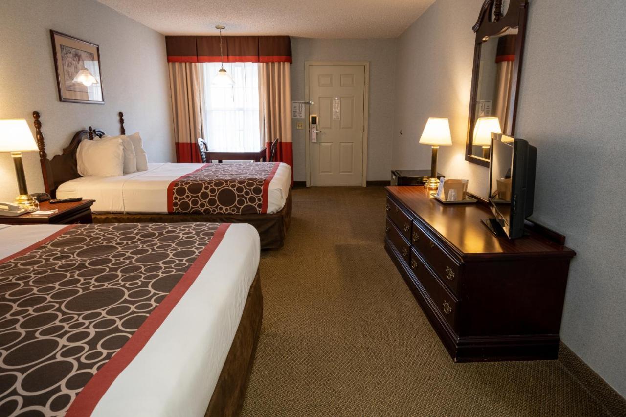 Hilltop Inn & Suites, Near Foxwoods Casino North Stonington Exteriér fotografie