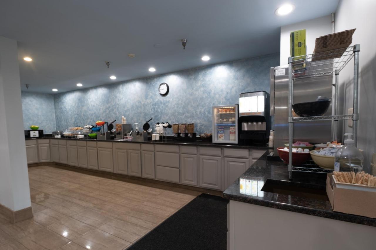 Hilltop Inn & Suites, Near Foxwoods Casino North Stonington Exteriér fotografie