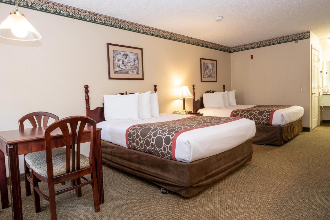 Hilltop Inn & Suites, Near Foxwoods Casino North Stonington Exteriér fotografie