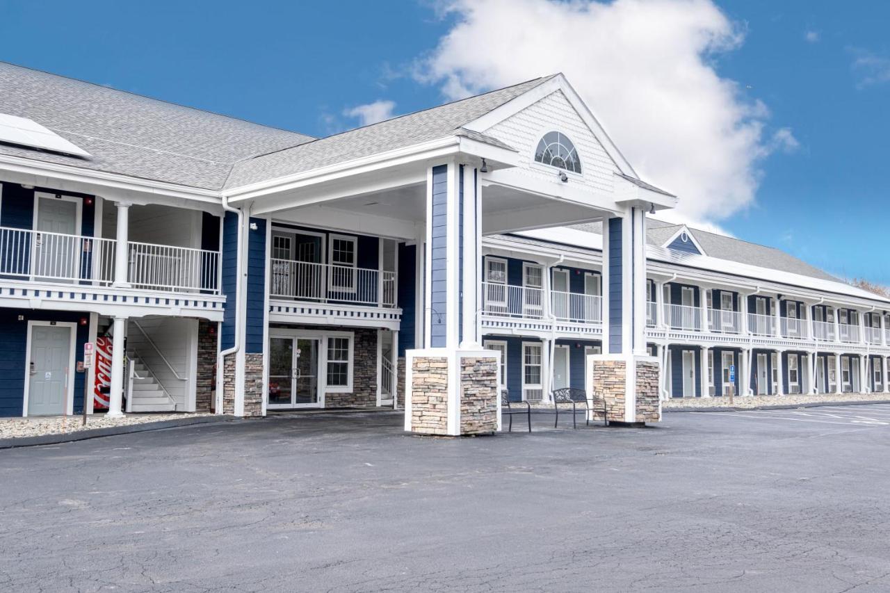 Hilltop Inn & Suites, Near Foxwoods Casino North Stonington Exteriér fotografie